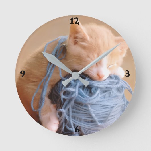 "Dromen weven, één steek per keer" Ronde Klok (Voorkant)