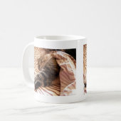 Dromend van de savanne koffiemok (Voorkant links)