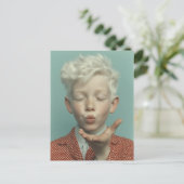 Dromerig Portret van Kind dat een Kus Blaast Briefkaart (Staand voorkant)