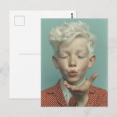 Dromerig Portret van Kind dat een Kus Blaast Briefkaart (Voorkant / Achterkant)