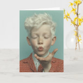 Dromerig Portret van Kind dat een Kus Blaast Kaart (Gele Bloem)