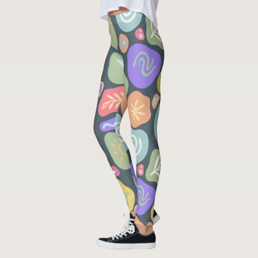 Dromerige Doodles – Levendig Boho Natuur Motief On Leggings (Links)