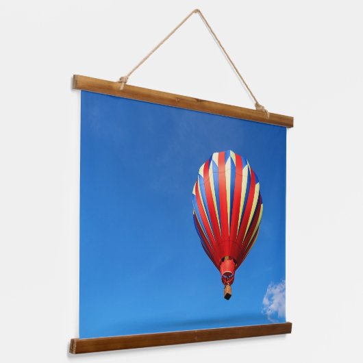 Dromerige heteluchtballon hangend wandkleed (Gebogen)