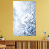 Dromerige Ijsblauwe Geprägde Bloementuin Canvas Afdruk (Insitu (Woonkamer))