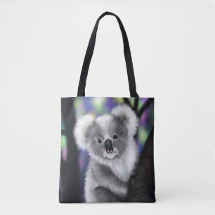 Dromerige koala in een betoverd bos tote bag