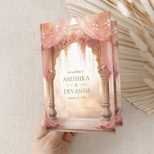 Dromerige roze bloemenindiase mandap hindoe bruilo