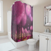 Dromerige roze nachtlandschap douchegordijn (In situ)