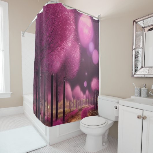Dromerige roze nachtlandschap douchegordijn (In situ)