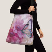 Dromerige vlinder met roze bloemen crossbody tas (Dichtbij)