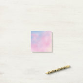 Dromerige wolken posten het notities post-it® notes (Op bureau)