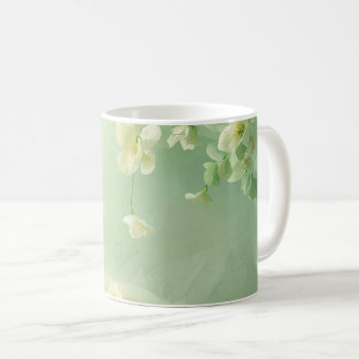 dromerige zachte salie en mintgroene bloemen koffiemok