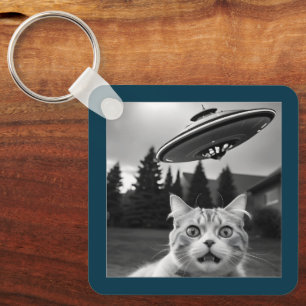 Drone UFO Funny Cat UAP Invasion Sleutelhanger