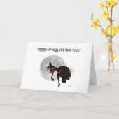 Dronken Heks op Vliegende Bezem Halloween Kaart (Gele Bloem)