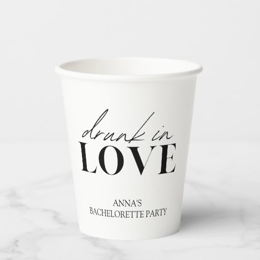 Dronken in Love Bachelorette Papieren Bekers (Voorkant)