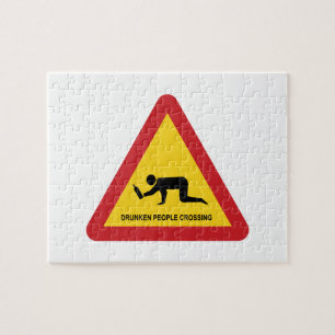 DRONKEN MENSEN DIE VERKEERSTEKEN KRUISEN LEGPUZZEL