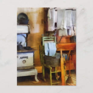 Droog wasgoed in keuken briefkaart