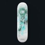 *~* Droom Boho Catcher Heilige Tribal Shamanic Aqu Persoonlijk Skateboard<br><div class="desc">* Westerne BOHO Amerikaanse Waterverf Abstracte Dream Catcher Journey met mooie veren als een sjamanistische symbool voor een Native American Spiritueel Healer of BOHEMIAM ontwerp. * . *** De kleuren zijn meestal BLAUW TURQUOISE, AQUA, op WIT. Deze op spirit gebaseerde esoterische populaire boho creative abstracte moderne dromenvanger en veren ontwerp...</div>