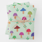 Droomkleurig paddenstoelpatroon inpakpapier vel (In situ)