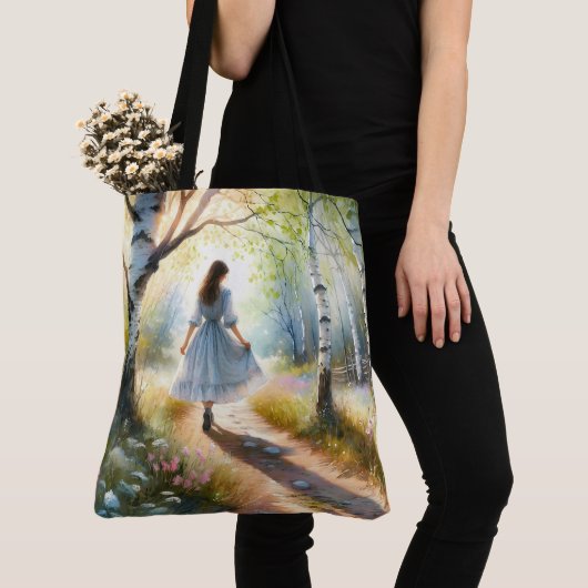 Droommeisje dat door berkenbos danst tote bag (Dichtbij)