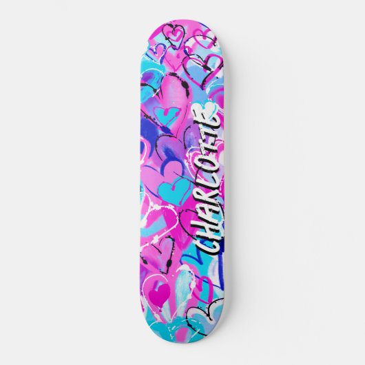 Droomy Fusion: Blauwe & Roze Graffiti Harten Persoonlijk Skateboard (Voorkant)