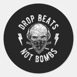 Drop Beats bombardeert DJ niet tegen War for Peace Ronde Sticker