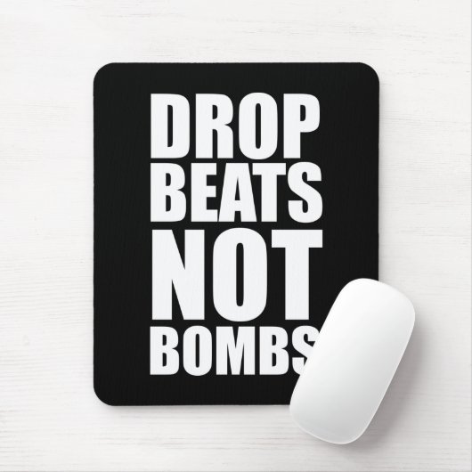 Drop Beats not Bombs Muismat (Met muis)