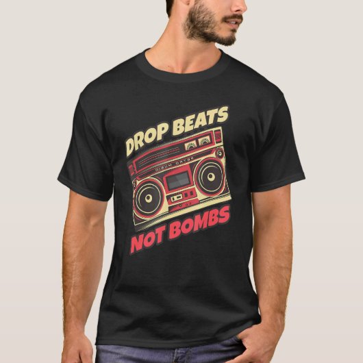 Drop Beats Not Bombs Muzikant Stereo T-shirt (Voorkant)
