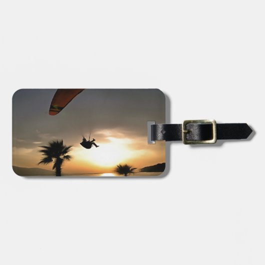 Dropzone in Dusk Adventure Paraglider Art Bagagelabel (Voorkant horizontaal)