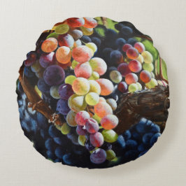 Druiven van overvloed voor wijnliefhebbers en wijn rond kussen