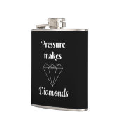 Druk maakt diamanten heupfles (Links)