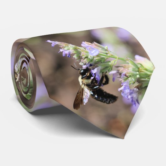 Drukke bumble stropdas (Opgerold)