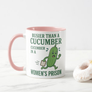Drukker Dan Een Komkommer In Een Vrouwen Gevangeni Mok