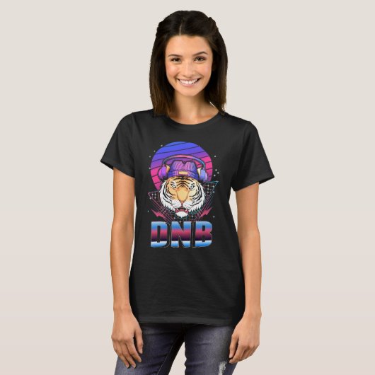 Drum en Bass Tiger Electronic Music Vaporwave T-shirt (Voorkant volledig)