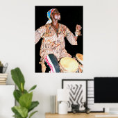 Drummer in Banjul, Gambia, West-Afrika Poster (Thuiskantoor)