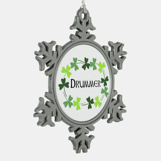 Drummer Shamrock Oval Tin Sneeuwvlok Ornament (Links)