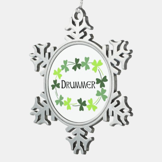 Drummer Shamrock Oval Tin Sneeuwvlok Ornament (Rechts)