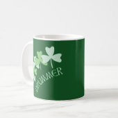 Drummer Shamrocks omlijnd groen Koffiemok (Voorkant links)