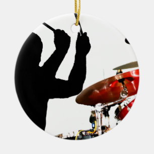 Drummer steekt in echte luchtschaduwdrums keramisch ornament