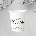 Drunk In Love | Gewoon drink Bachelorette Papieren Bekers<br><div class="desc">Op zoek naar een speellijk alternatief voor de klassieke bachelorette party cup? Ontdek onze "just Drink" papieren bekertjes, de perfecte keuze voor degenen die de dingen licht en leuk willen houden! Deze bekertjes zijn gemaakt van papier van hoge kwaliteit en zijn even duurzaam als onze "Drink in Love"-bekertjes, zodat ze...</div>