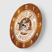 Drunken State University Large Clock Grote Klok (Hoek)