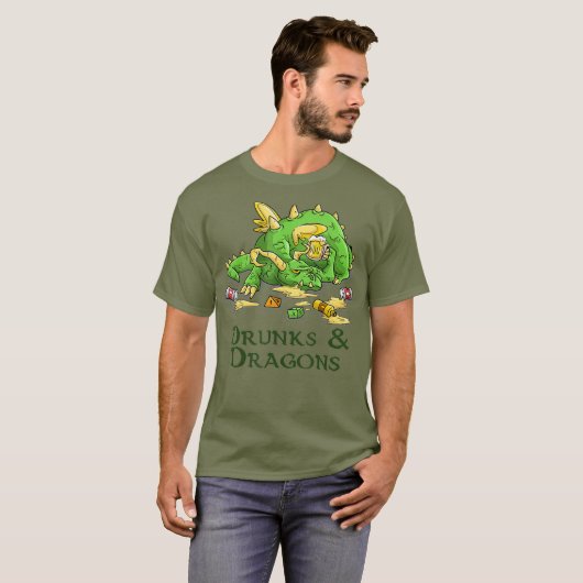 Drunks and Dragons Funny DM Dice Beer Tabletop T-shirt (Voorkant volledig)