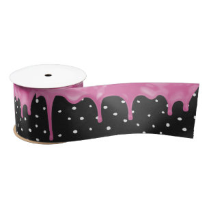 Druppelen roze Frosting op Polka Dots Satijnen Lint