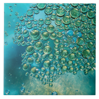 Druppels in blauw tegeltje