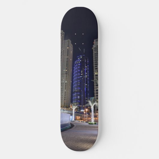 Dubai architectuur bij nacht skateboard (Voorkant)