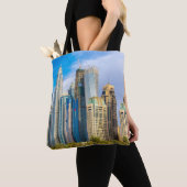 Dubai modern skyscrapers Corniche Tote Bag (Dichtbij)