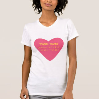 Dubbel de liefde Moederdag cadeau voor Twin Mama T-shirt