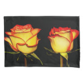 Dubbel rood en geel Rose Bloom Kussensloop (Voorkant)
