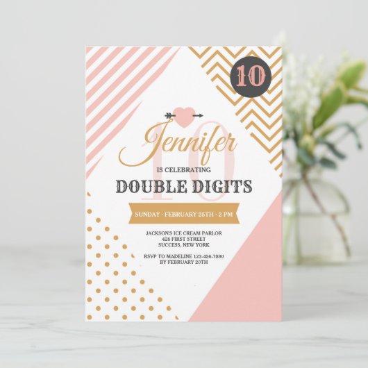 Dubbele cijfers Roze en Goud Uitnodiging (Staand voorkant)