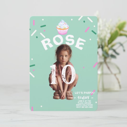 Dubbele cijfers viering bash kaart (Staand voorkant)