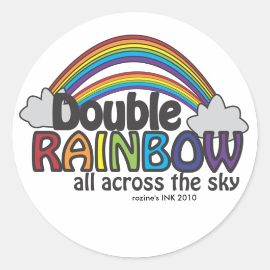 Dubbele regenboog over de hemel ronde sticker (Voorkant)